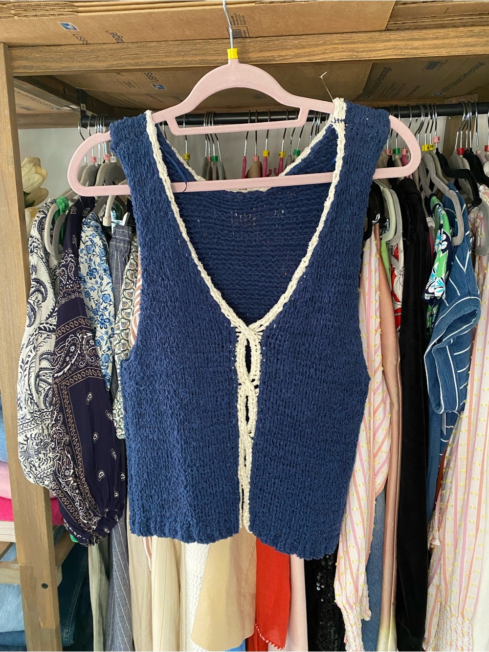 FREE PEOPLE Navy Blue Knit Cut Out Tank with Ivory Trim! 🐚 - Picture 4 of 12